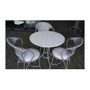 Conjunto Mesa e Cadeira Sintética